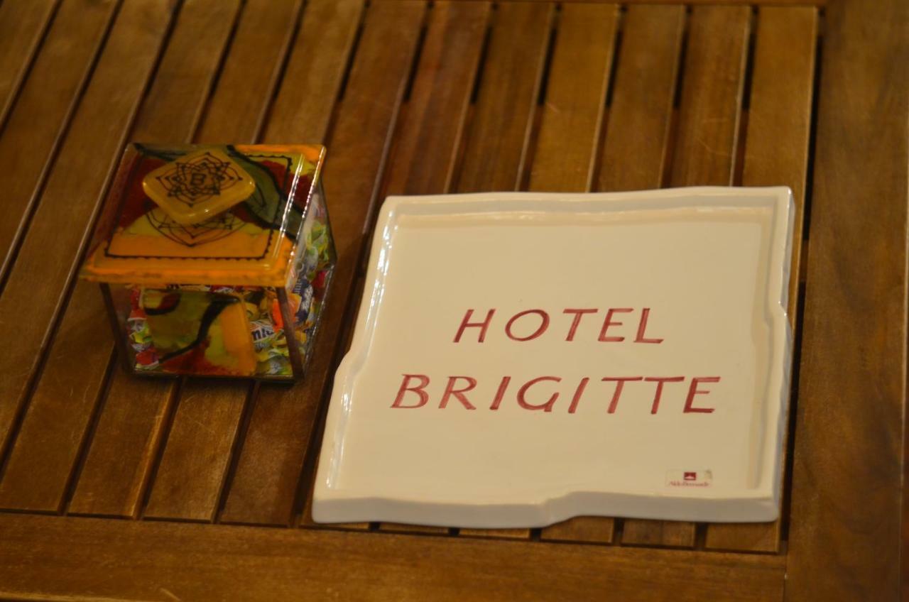 Hotel Brigitte Sighnaghi Eksteriør bilde